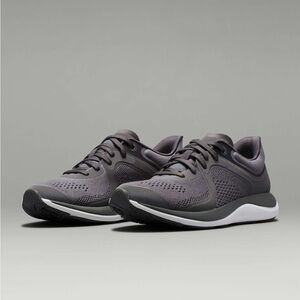 Never worn Lululemon Chargefeel Low Sneakers in Ashphalt/Graphite Grey sz 10